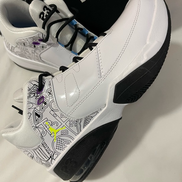 New Nike Youth Jordan’s 7 - Picture 3 of 7